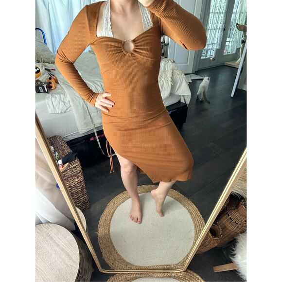 Acoa Mona Ruched Knit Brown MIDI Dress Size XS NWT - Picture 3 of 6